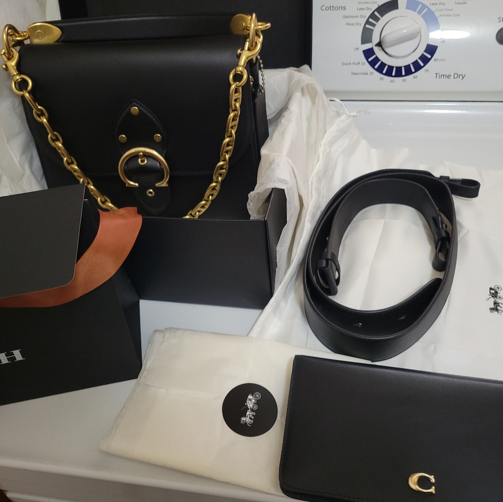 Coach Black Shoulder Bag With Gold Chain